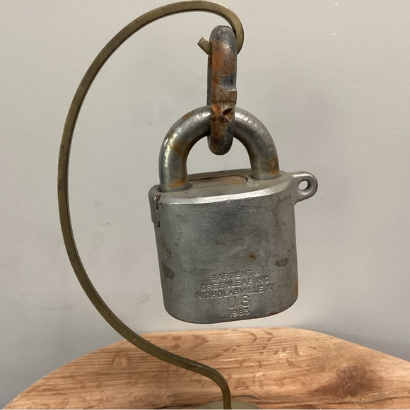 Sargent & Greenleaf Other - Vintage - Sargent & Greenleaf Inc. 1983 Padlock - Huge & Heavy - Collectible
